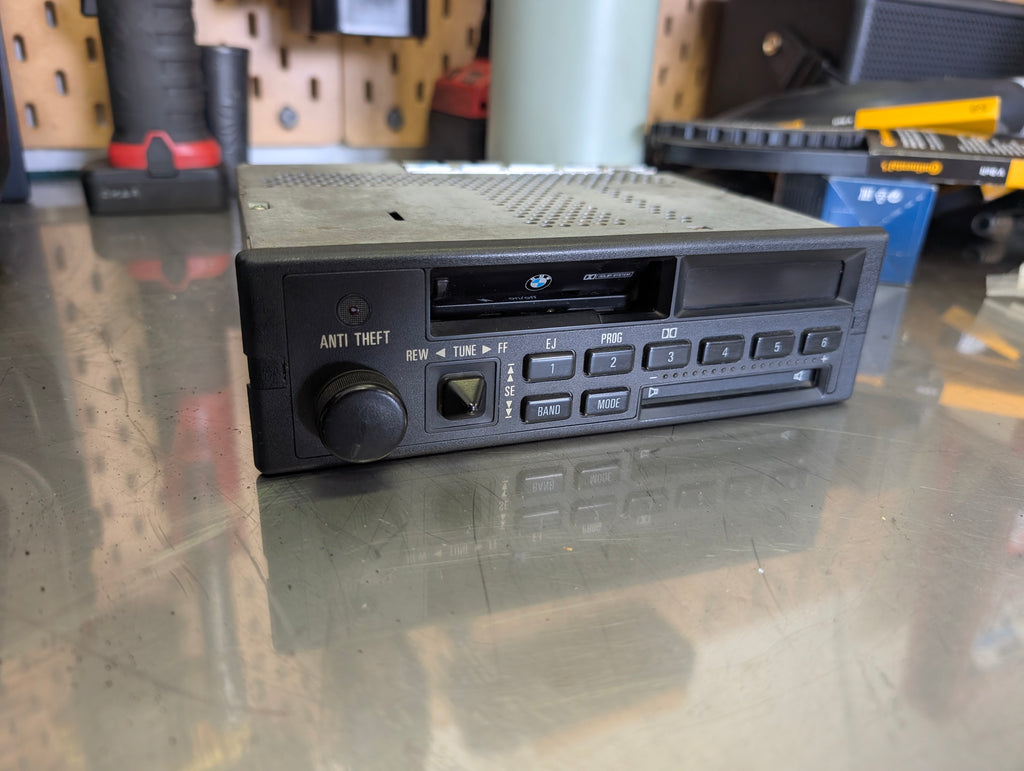 Genuine BMW E30 Alpine Radio Cassette Player CM5908